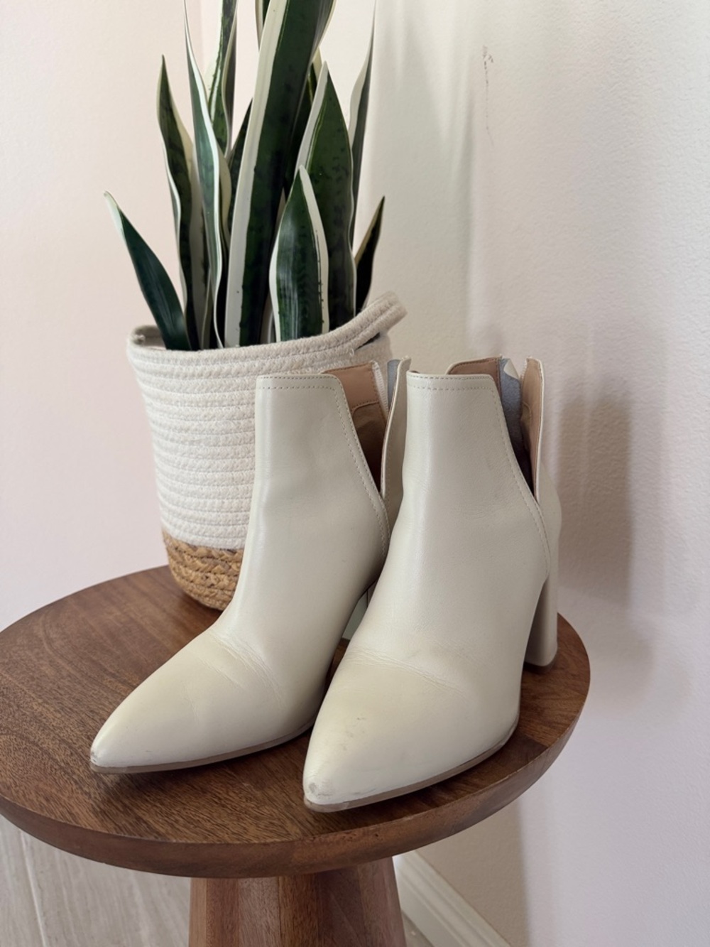 Steve Madden White Leather Booties